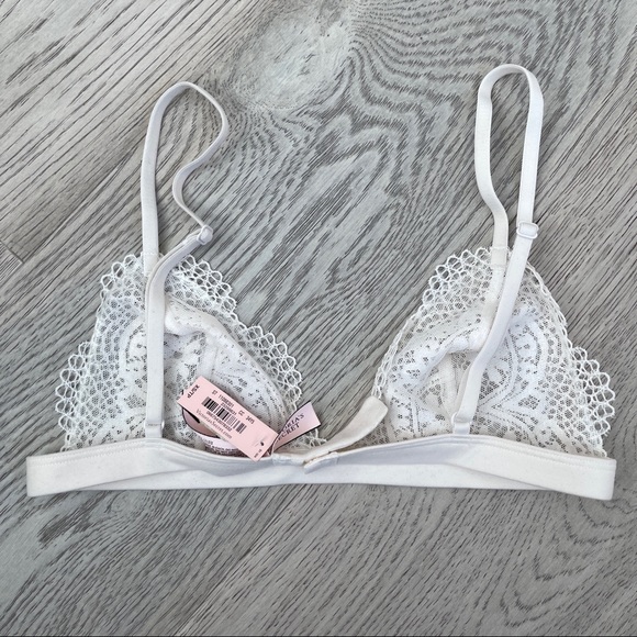 VICTORIA’S SECRET | White Lace Bralette NWT - Picture 3 of 4
